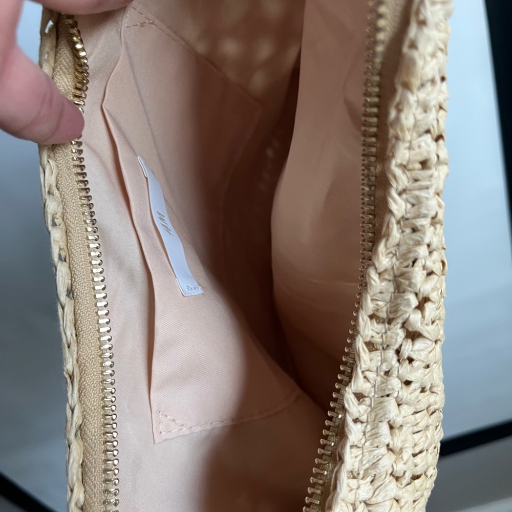 H&M Tan Woven Bag - Picture 7 of 10